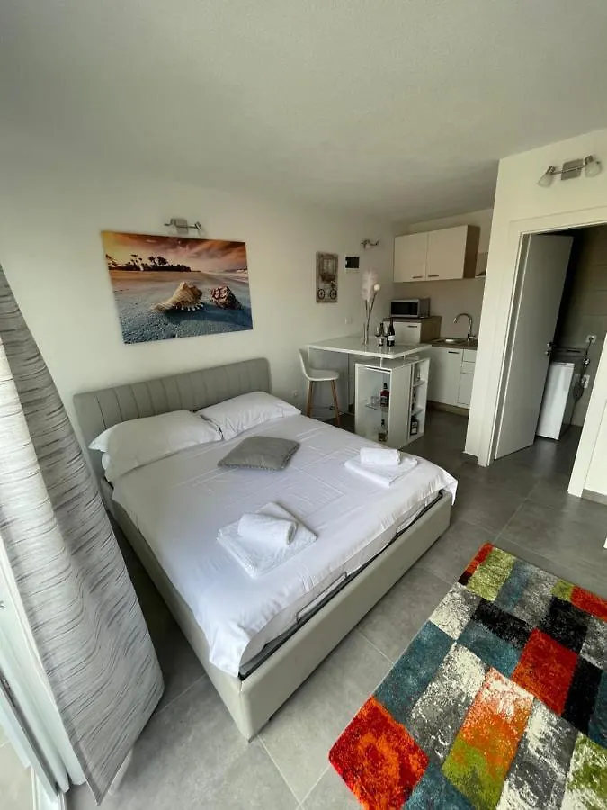 Villa Milena Sweet Apartment-With A Pool Trogir